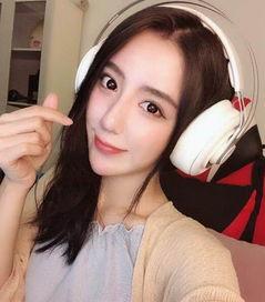 女主播边自慰 下载,女主播自慰事件引发的争议与反思